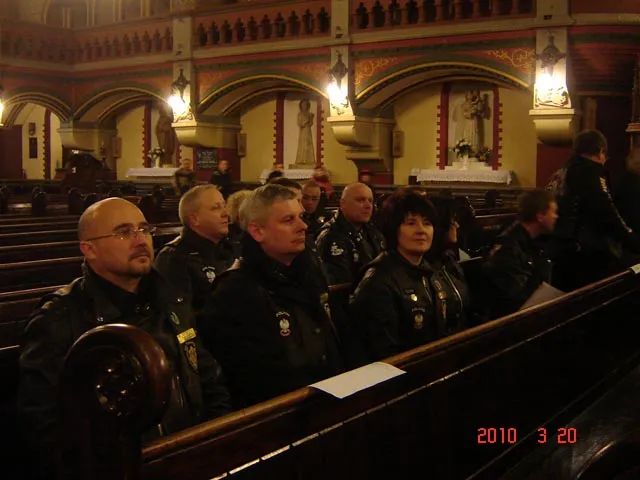 Toruń - poświęcenie sztandaru KR — archiwum Right Riders, 2010