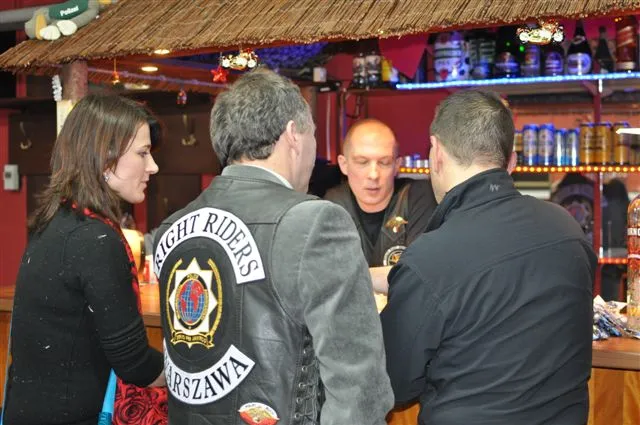 Francuscy motocykliści w klubie — archiwum Right Riders, 2013