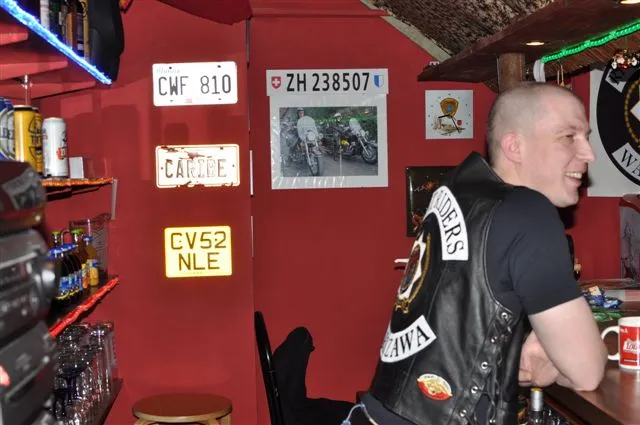 Francuscy motocykliści w klubie — archiwum Right Riders, 2013