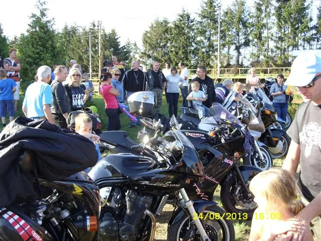 Piknik w Karpiskach — archiwum Right Riders, 2013