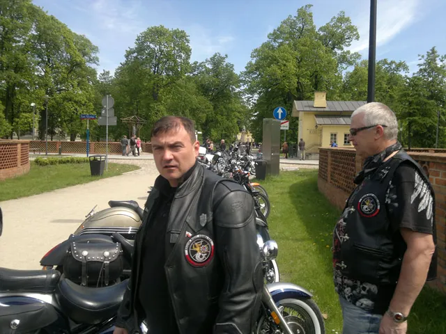Viktory — archiwum Right Riders, 2015